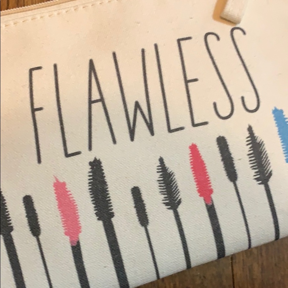 Makeup pouch - Picture 5 of 5